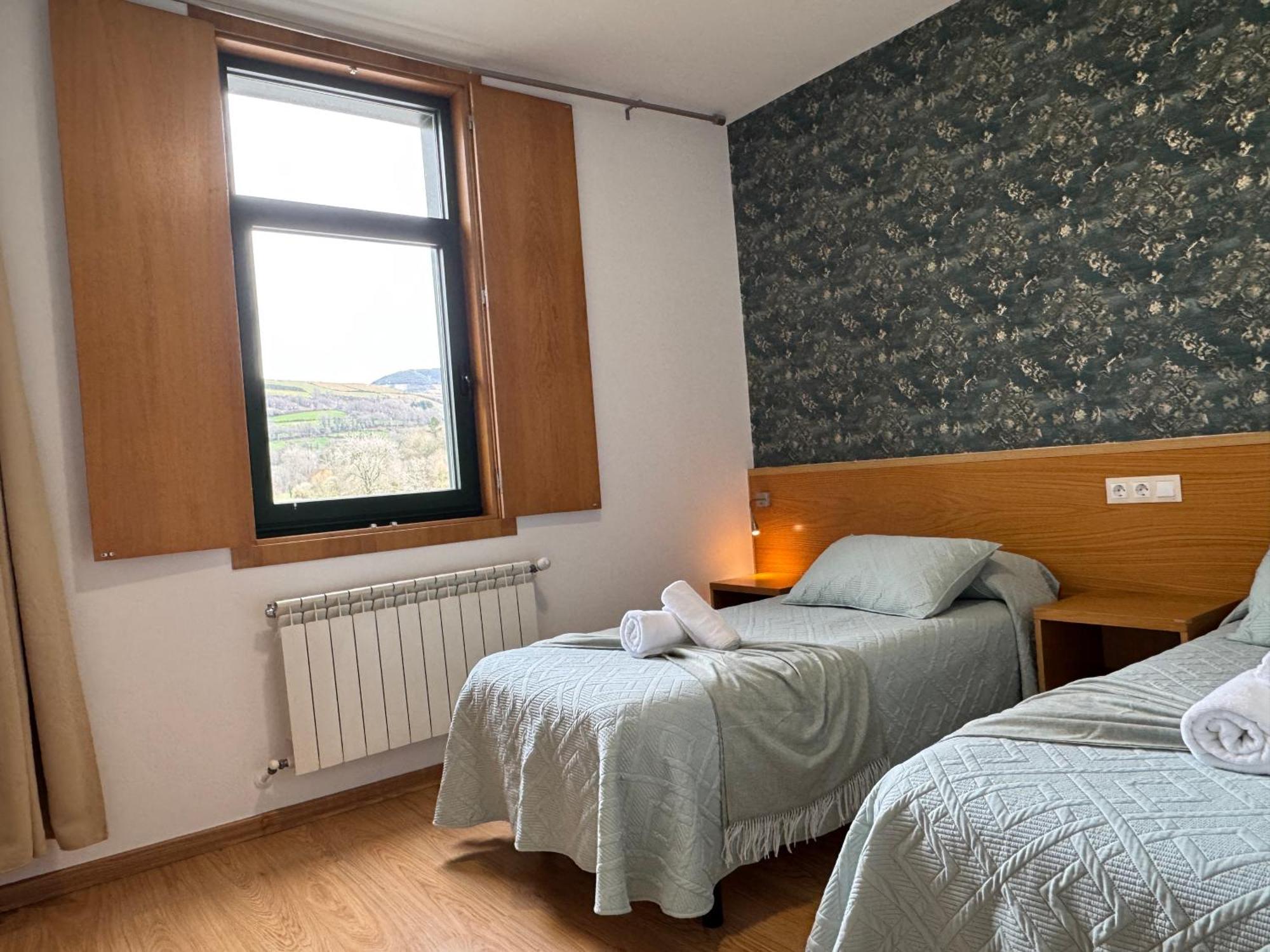 Complexo Xacobeo Hotel ตริอากาสเตลา ภายนอก รูปภาพ