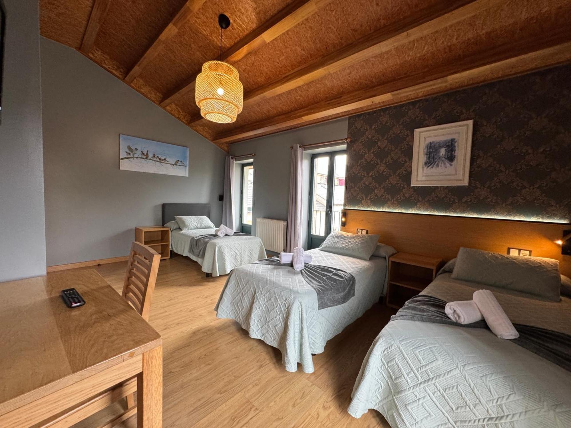 Complexo Xacobeo Hotel ตริอากาสเตลา ภายนอก รูปภาพ