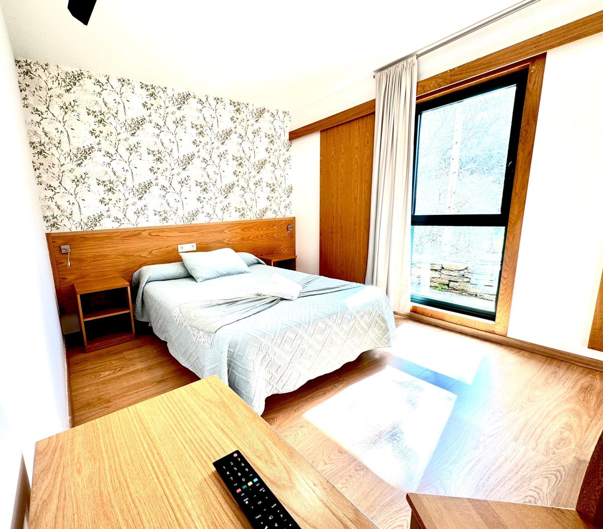 Complexo Xacobeo Hotel ตริอากาสเตลา ภายนอก รูปภาพ